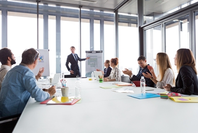 定期开展产品技术交流培训，以保持我们的专业性