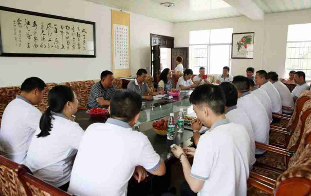 童记三利和走进新墙镇养老院关爱老人献爱心